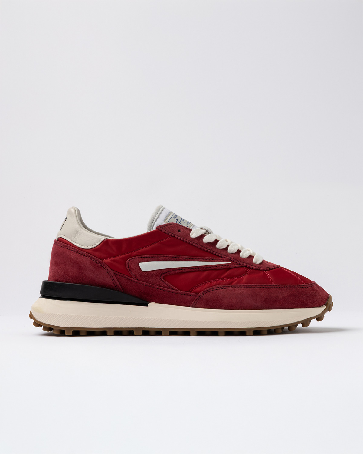 D.A.T.E.: ATHLETA NYLON BORDEAUX