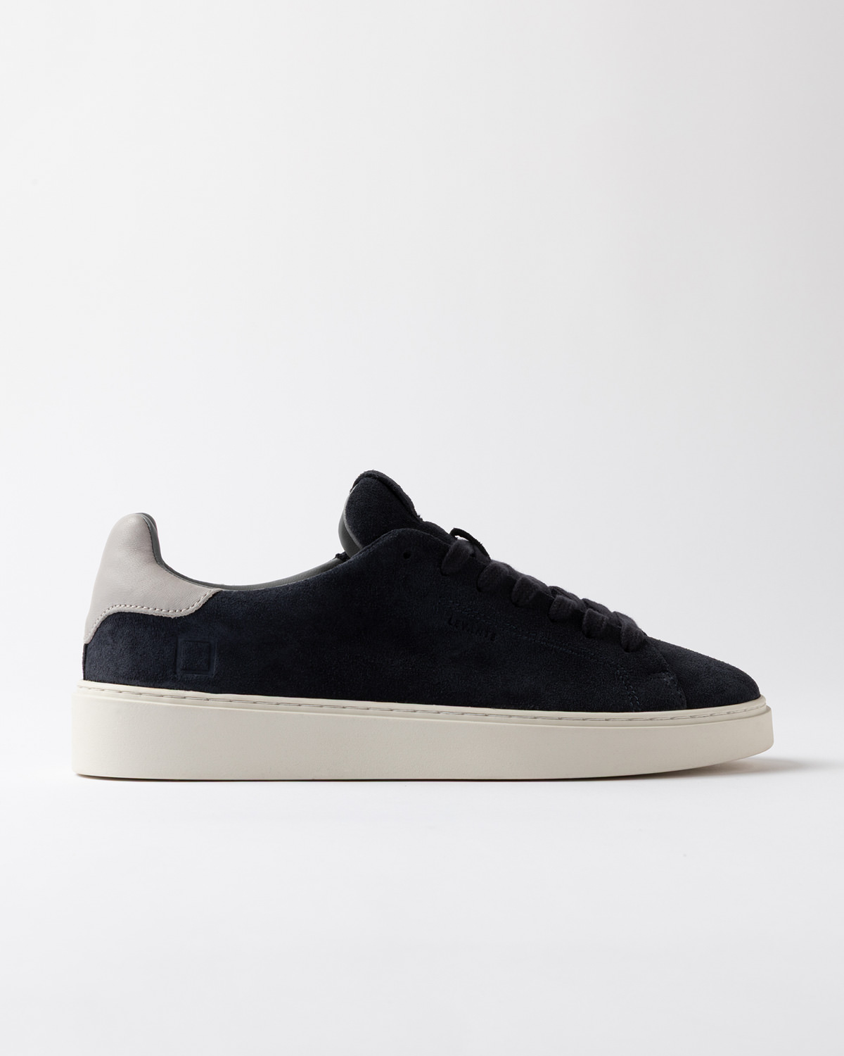 D.A.T.E.: LEVANTE SUEDE BLUE