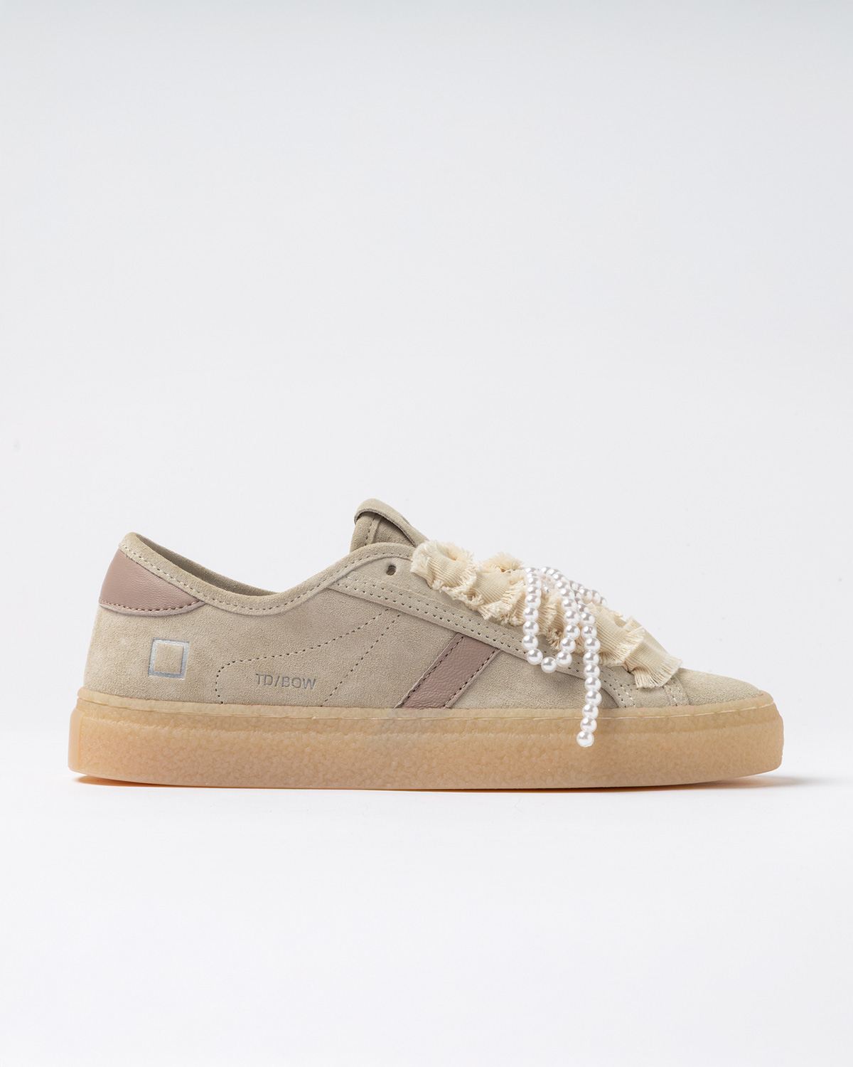D.A.T.E.: TENDER BOW BEIGE