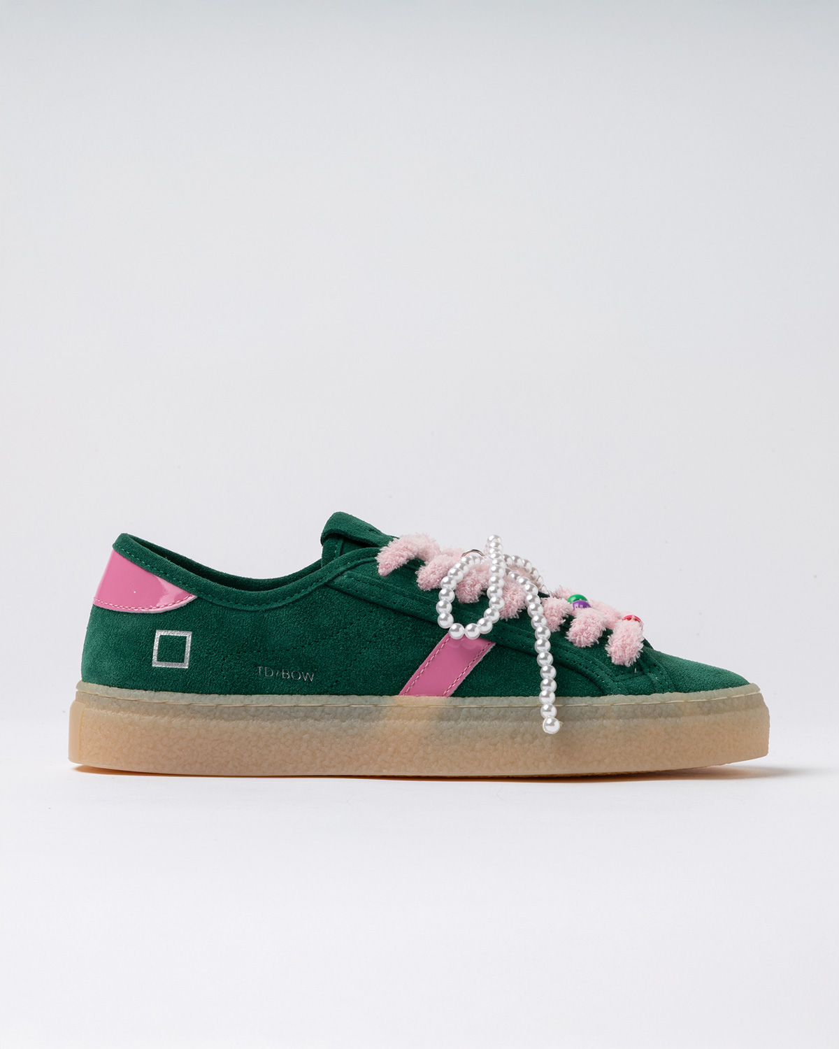 D.A.T.E.: TENDER BOW GREEN
