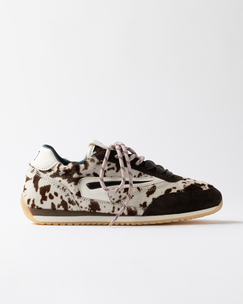 DATE ATHLETA BALLET PONY COW