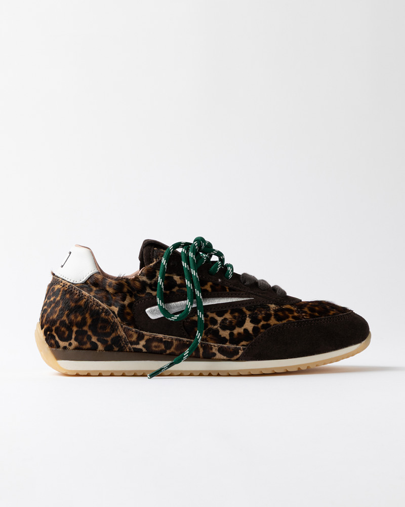 DATE ATHLETA BALLET PONY LEOPARD