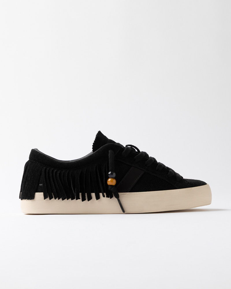 D.A.T.E.: HILL LOW FRINGED BLACK