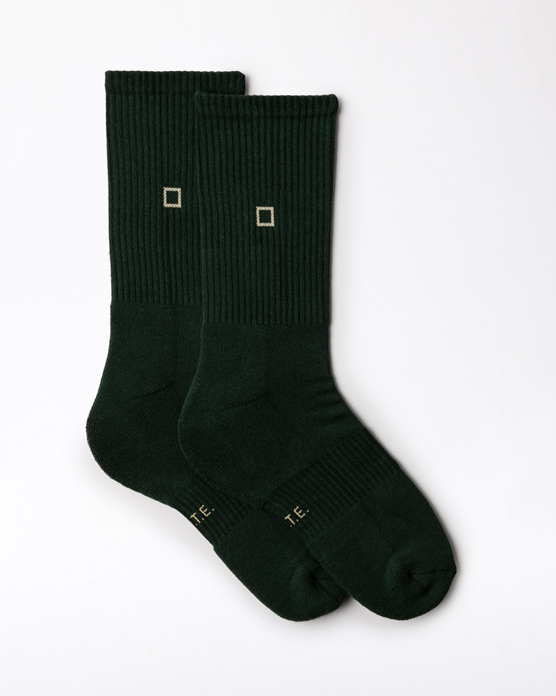 D.A.T.E.: SOCKS BASIC GREEN