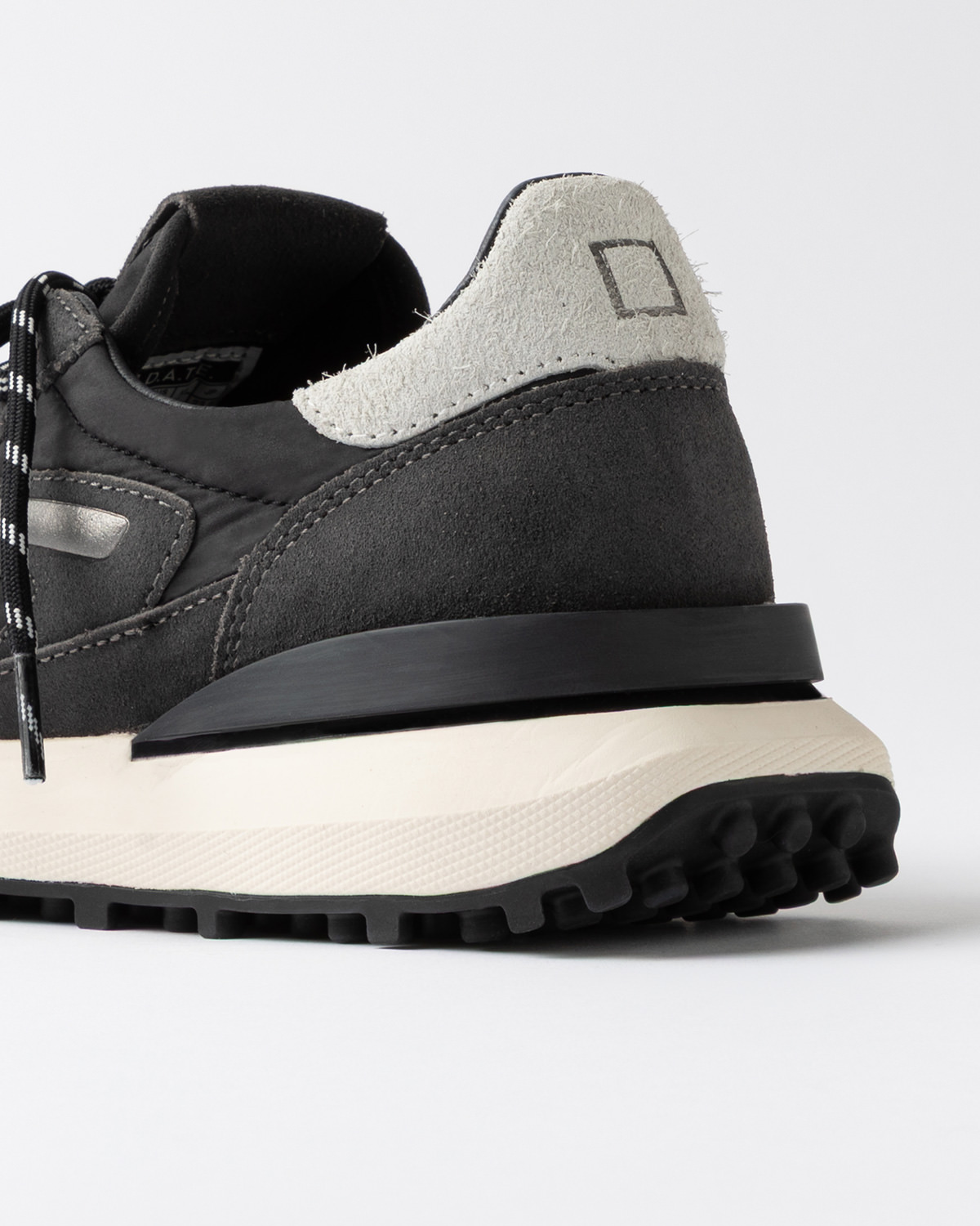 D.A.T.E.: ATHLETA NYLON BLACK