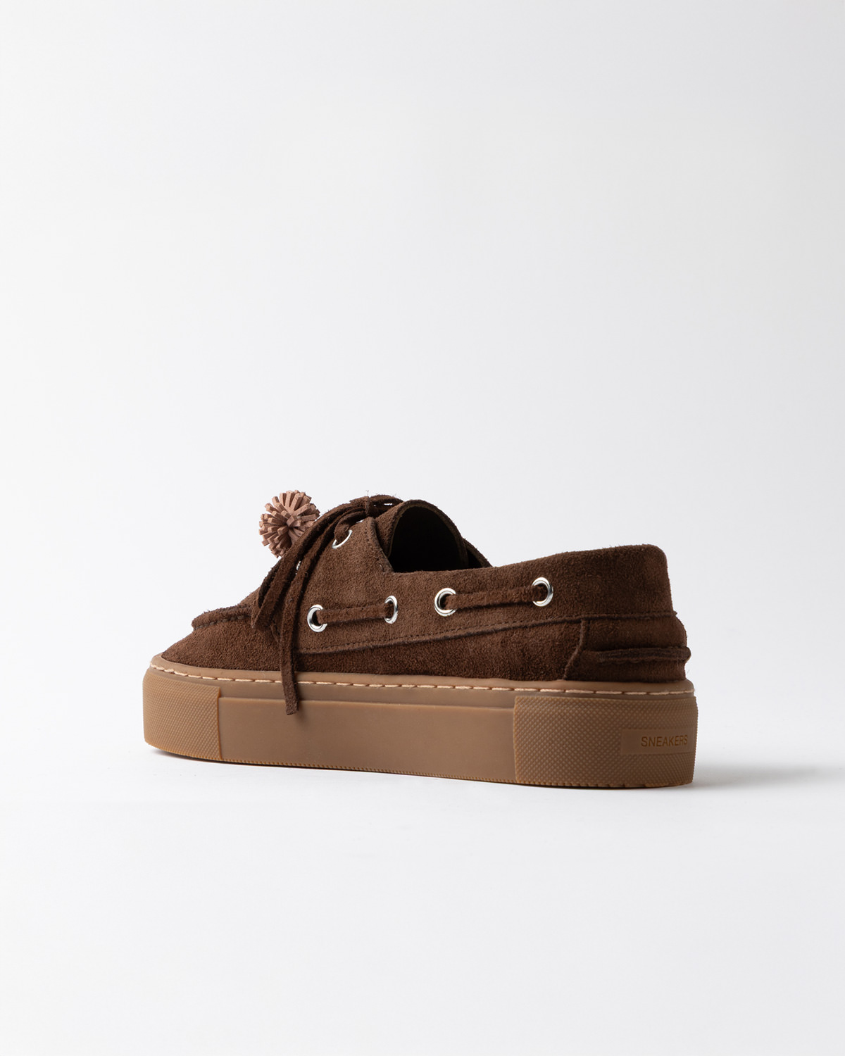 D.A.T.E.: CALETTA SUEDE BROWN