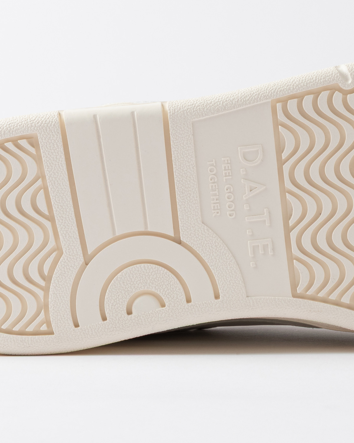 D.A.T.E.: COURT 2.0 BASIC WHITE