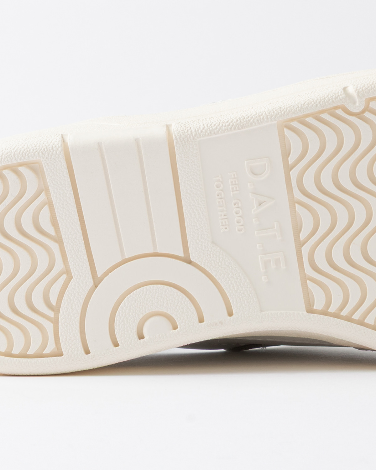 D.A.T.E.: COURT 2.0 BASIC WHITE