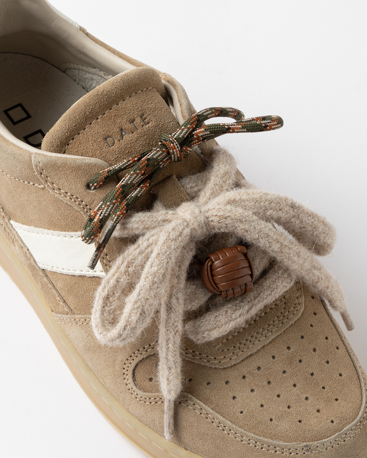 D.A.T.E.: COURT 2.0 SUEDE CAMEL