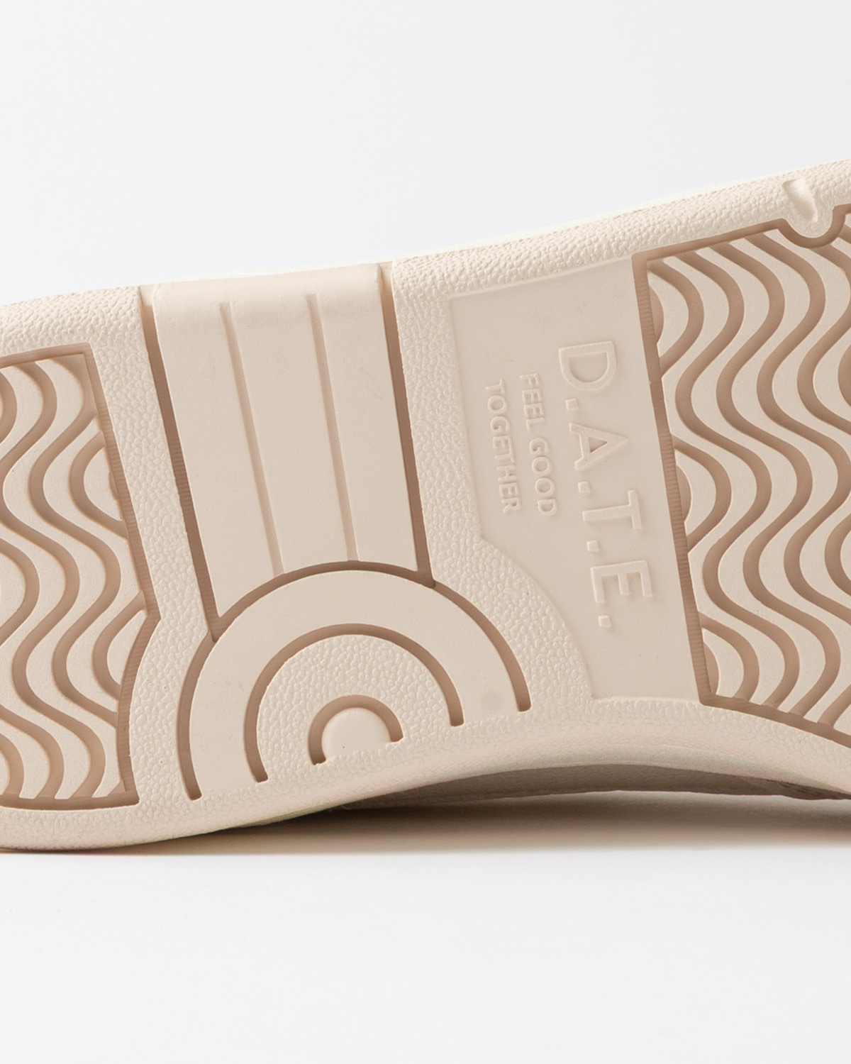 D.A.T.E.: COURT 2.0 VINTAGE IVORY-LEOPARD