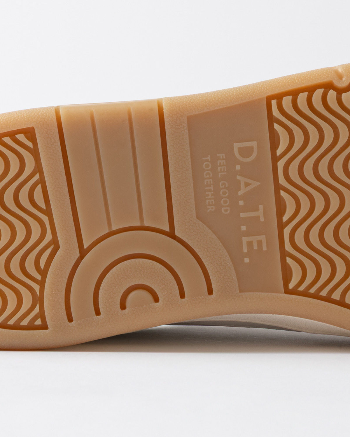 D.A.T.E.: COURT 2.0 VINTAGE WHITE-BROWN