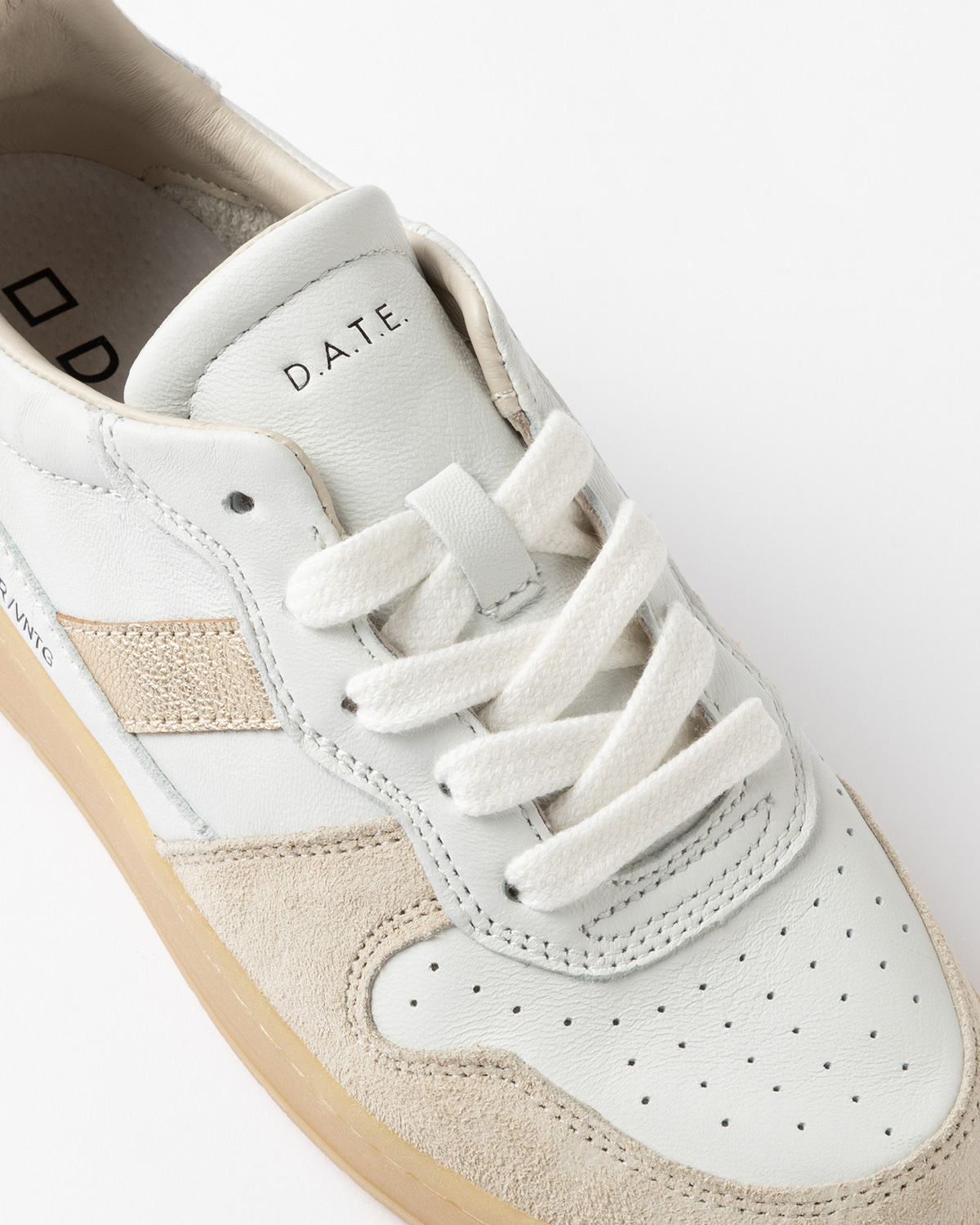 D.A.T.E.: COURT 2.0 VINTAGE WHITE