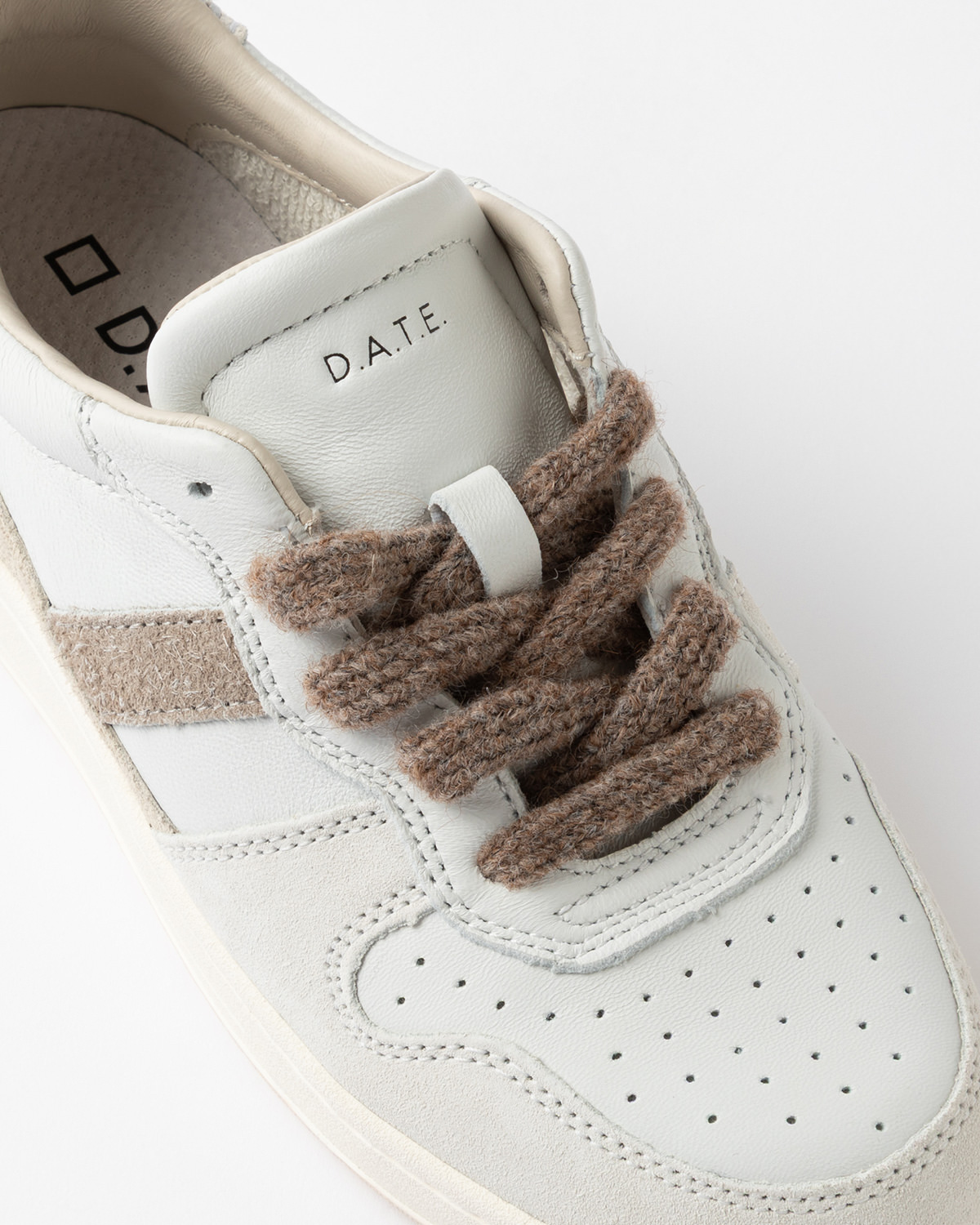 D.A.T.E.: COURT 2.0 VINTAGE WHITE-SILVER