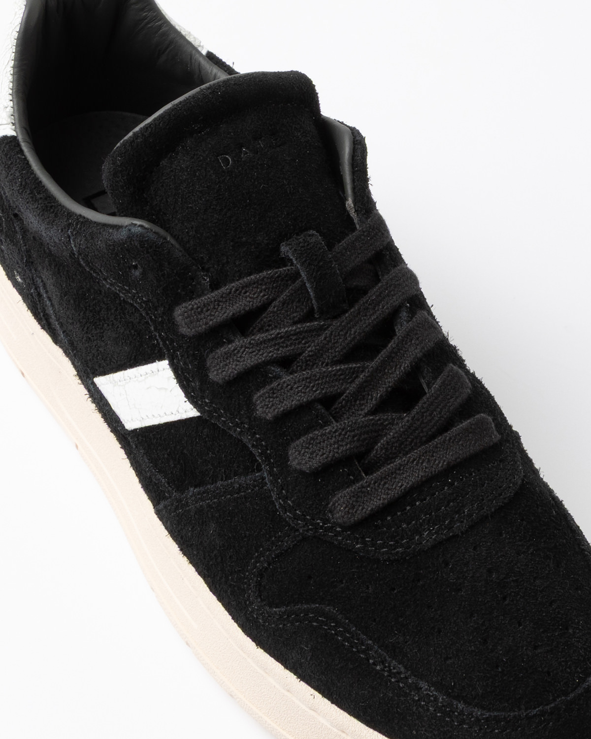 D.A.T.E.: COURT 2.0 WORKSHOP BLACK
