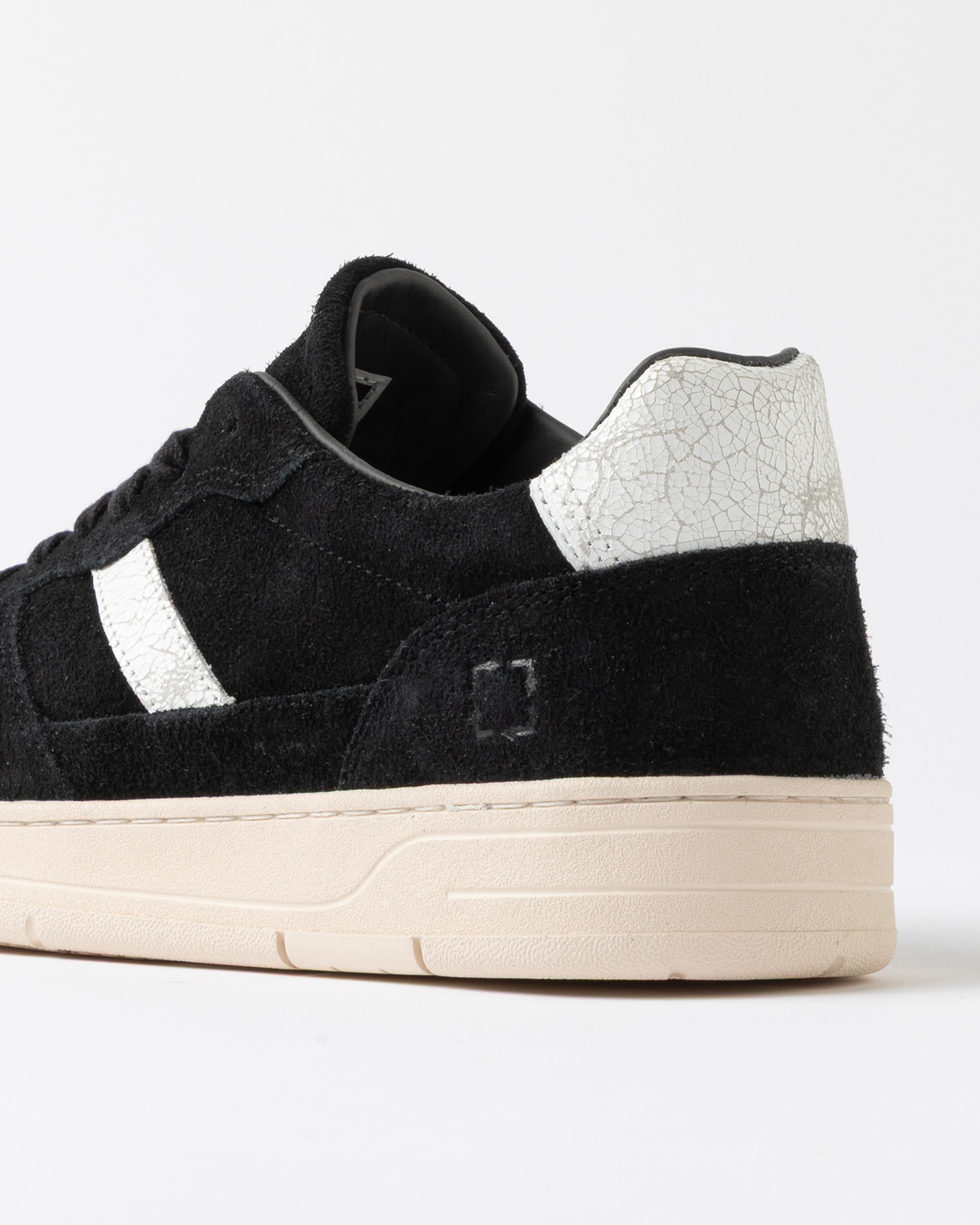 D.A.T.E.: COURT 2.0 WORKSHOP BLACK