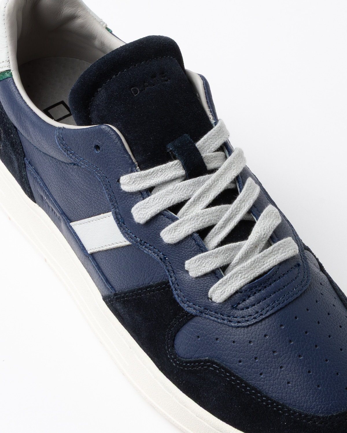 D.A.T.E.: COURT 2.0 WORKSHOP BLUE