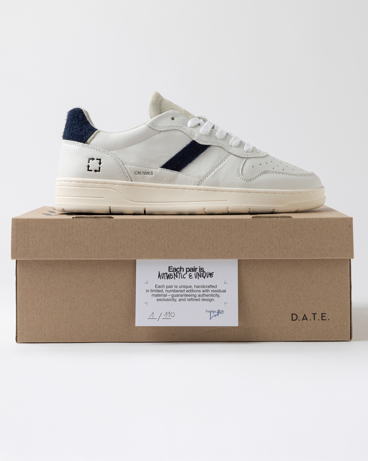 D.A.T.E.: COURT 2.0 WORKSHOP WHITE-BLUE