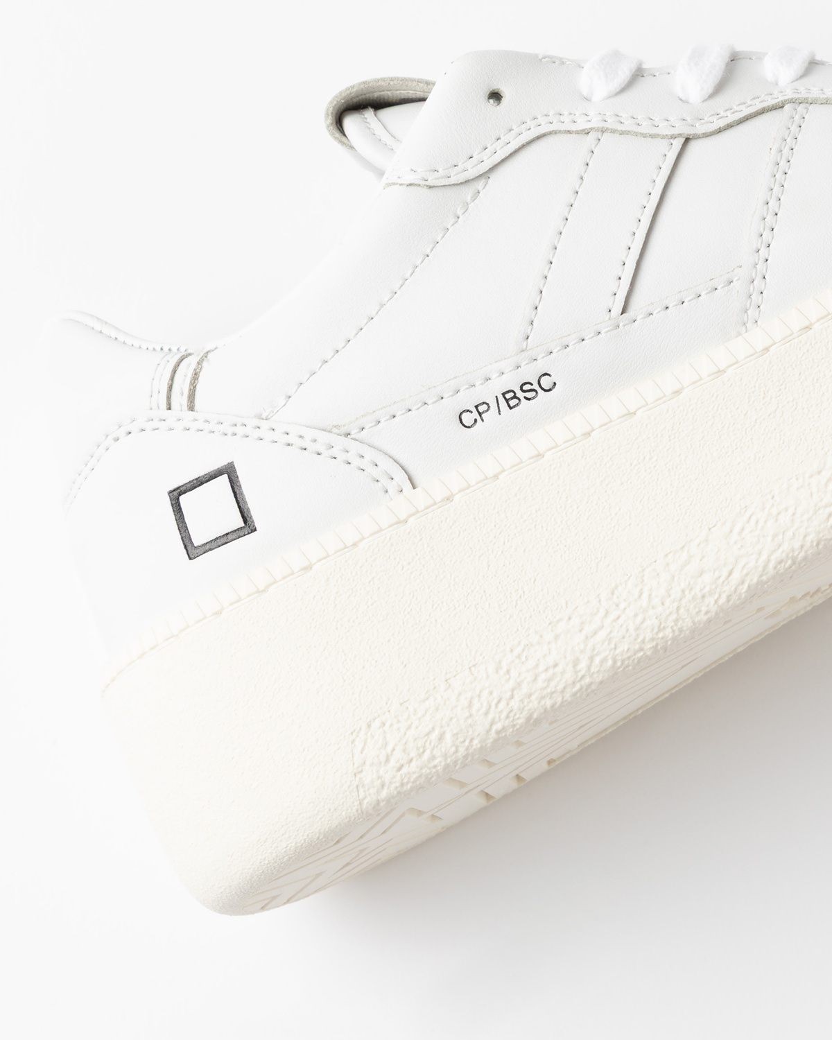 D.A.T.E.: COURT PLATFORM BASIC WHITE