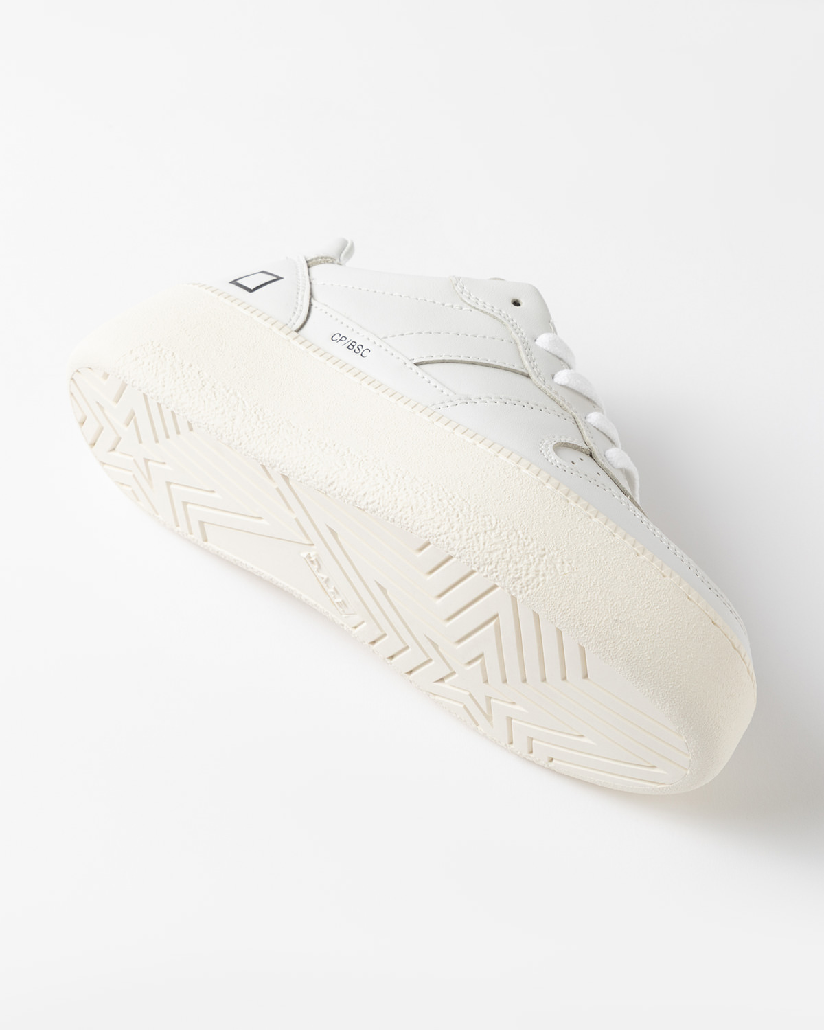 D.A.T.E.: COURT PLATFORM BASIC WHITE