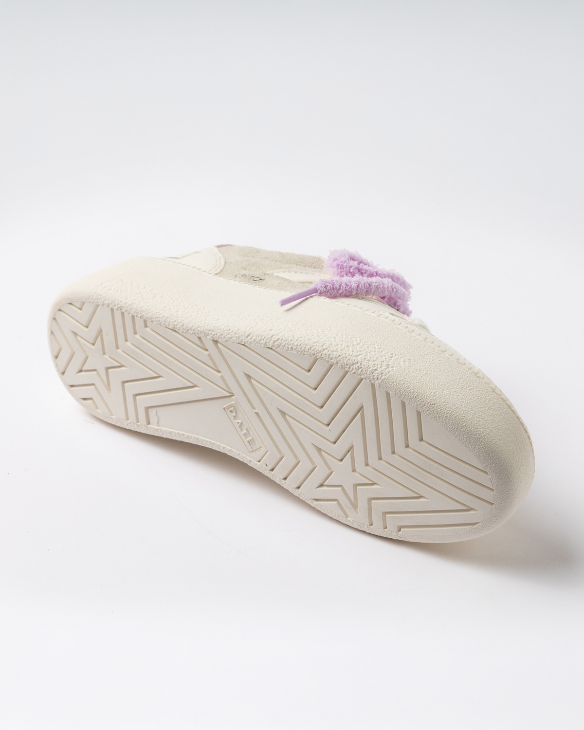 D.A.T.E.: COURT PLATFORM TOUCH IVORY