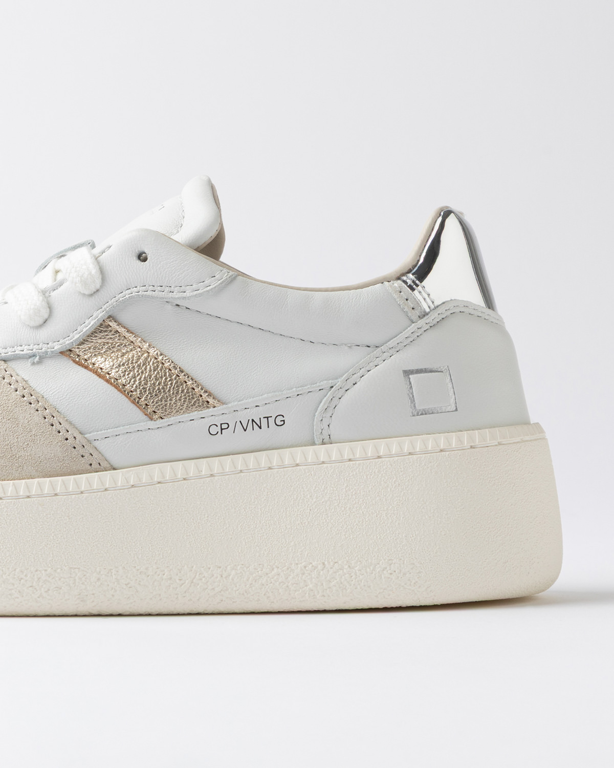 D.A.T.E.: COURT PLATFORM VINTAGE WHITE