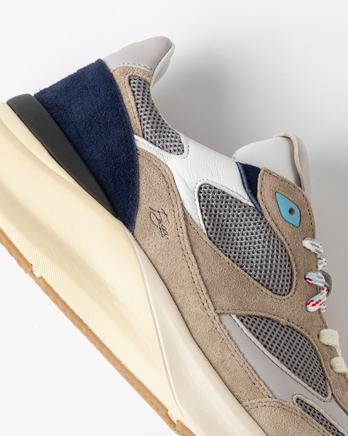 D.A.T.E.: FUGA 20' COLORED MUD-BLUE