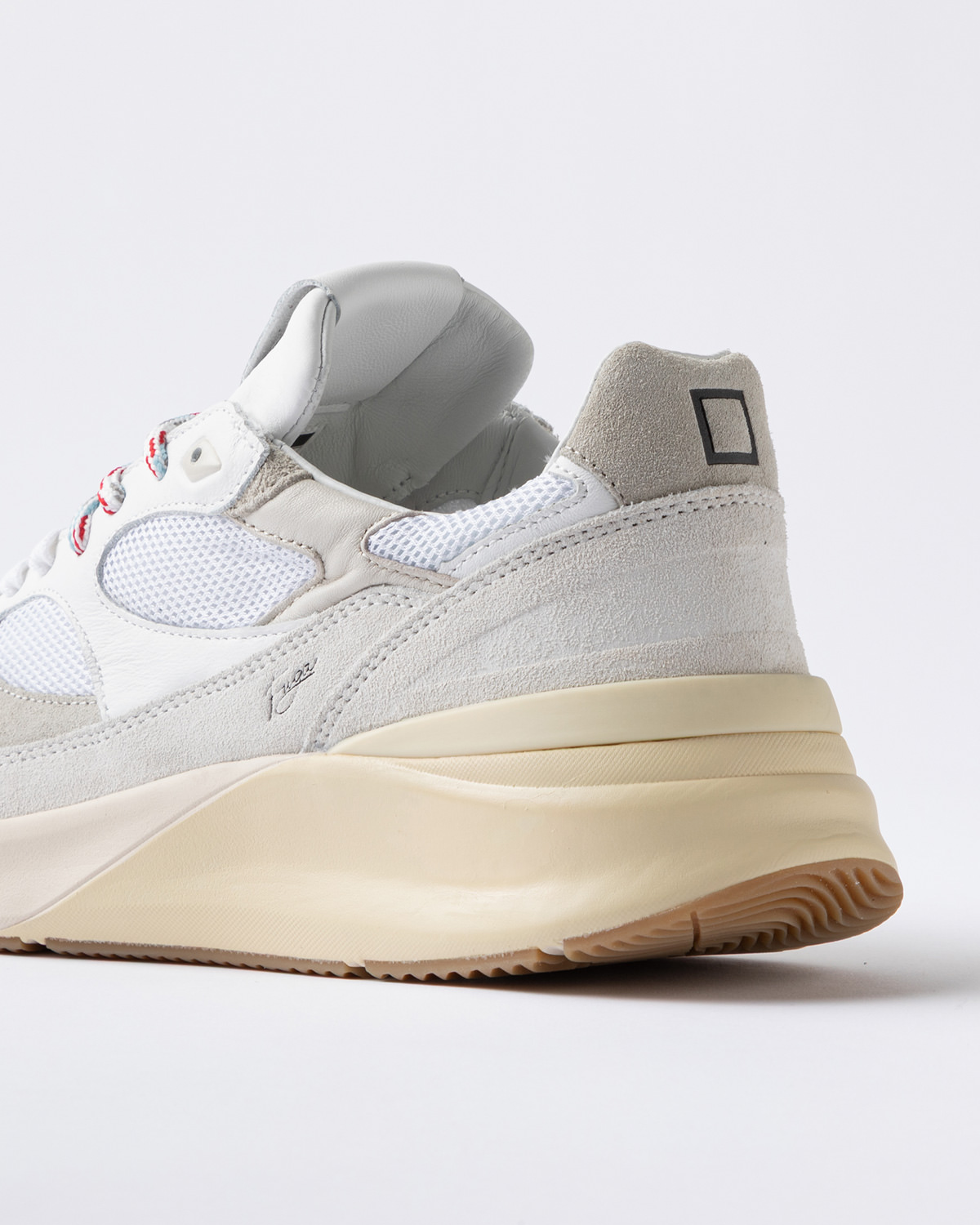 D.A.T.E.: FUGA 20' COLORED WHITE