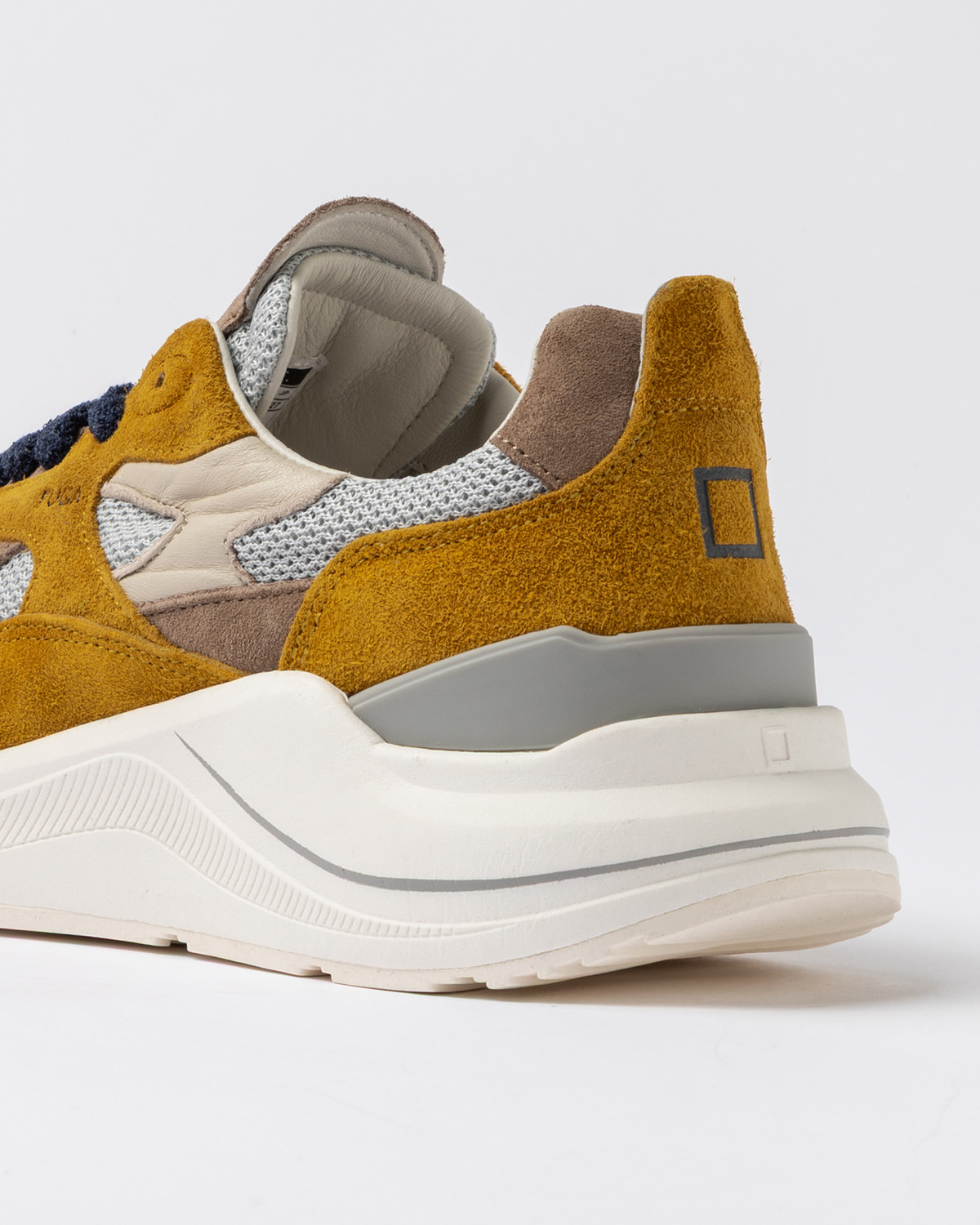 D.A.T.E.: FUGA COLORED GREY