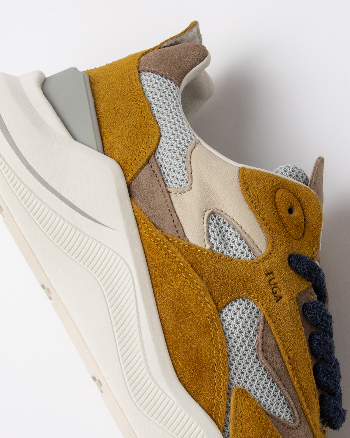 D.A.T.E.: FUGA COLORED GREY