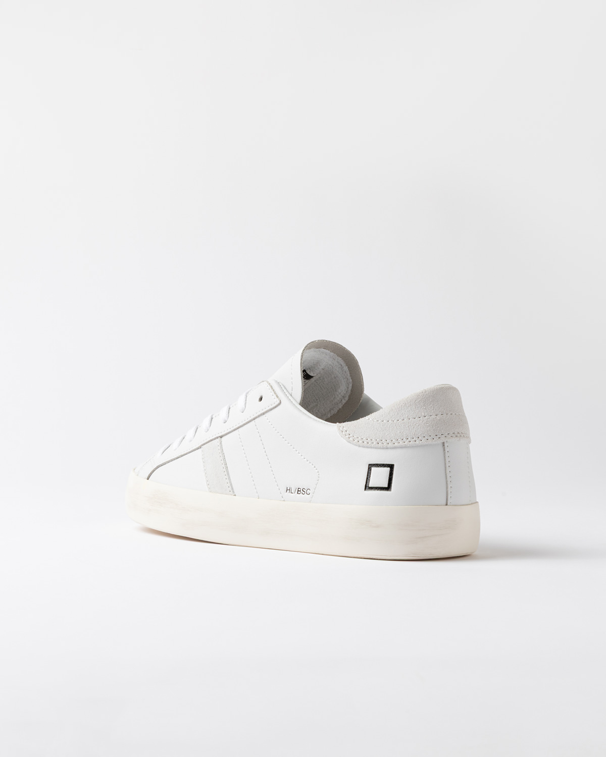 D.A.T.E.: HILL LOW BASIC WHITE