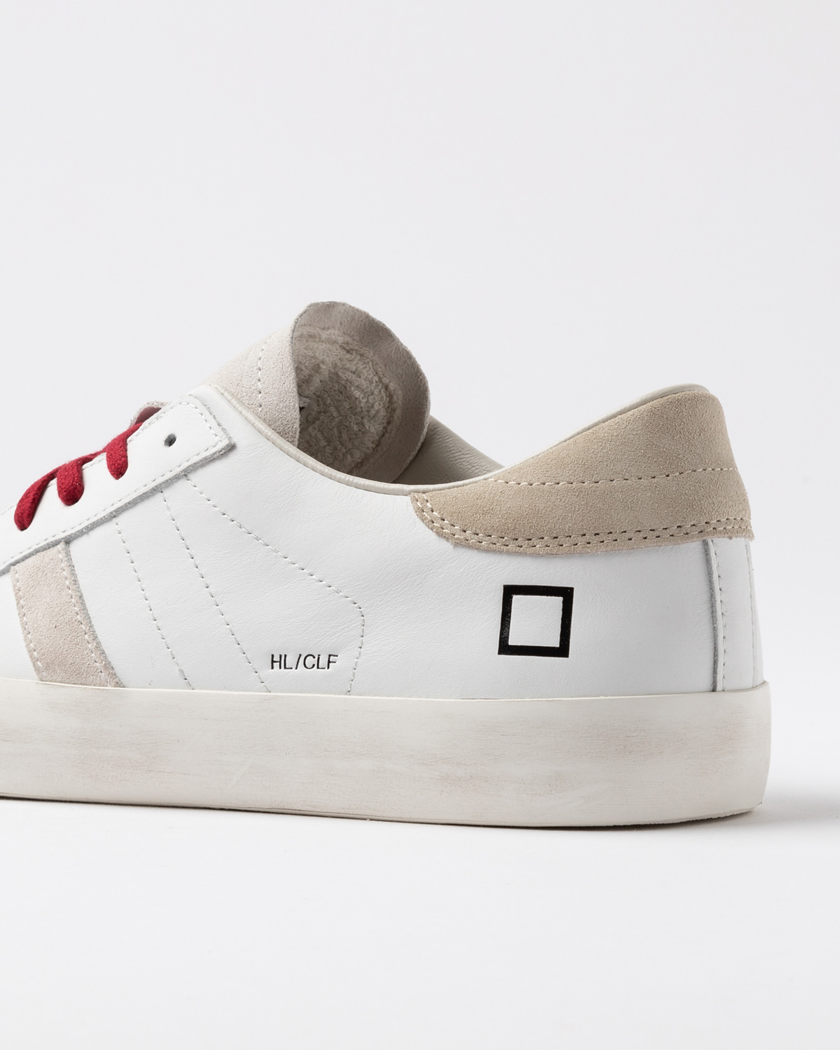 D.A.T.E.: HILL LOW CALF WHITE-BEIGE