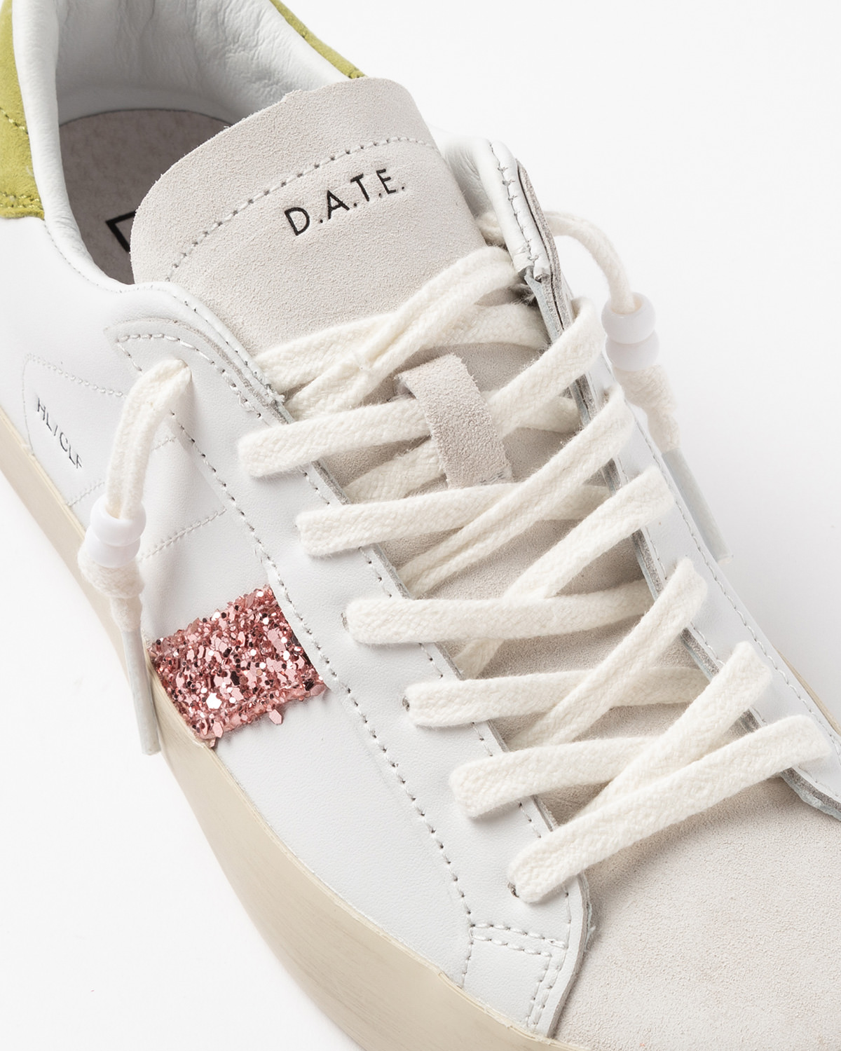 D.A.T.E.: HILL LOW CALF WHITE-KIWI
