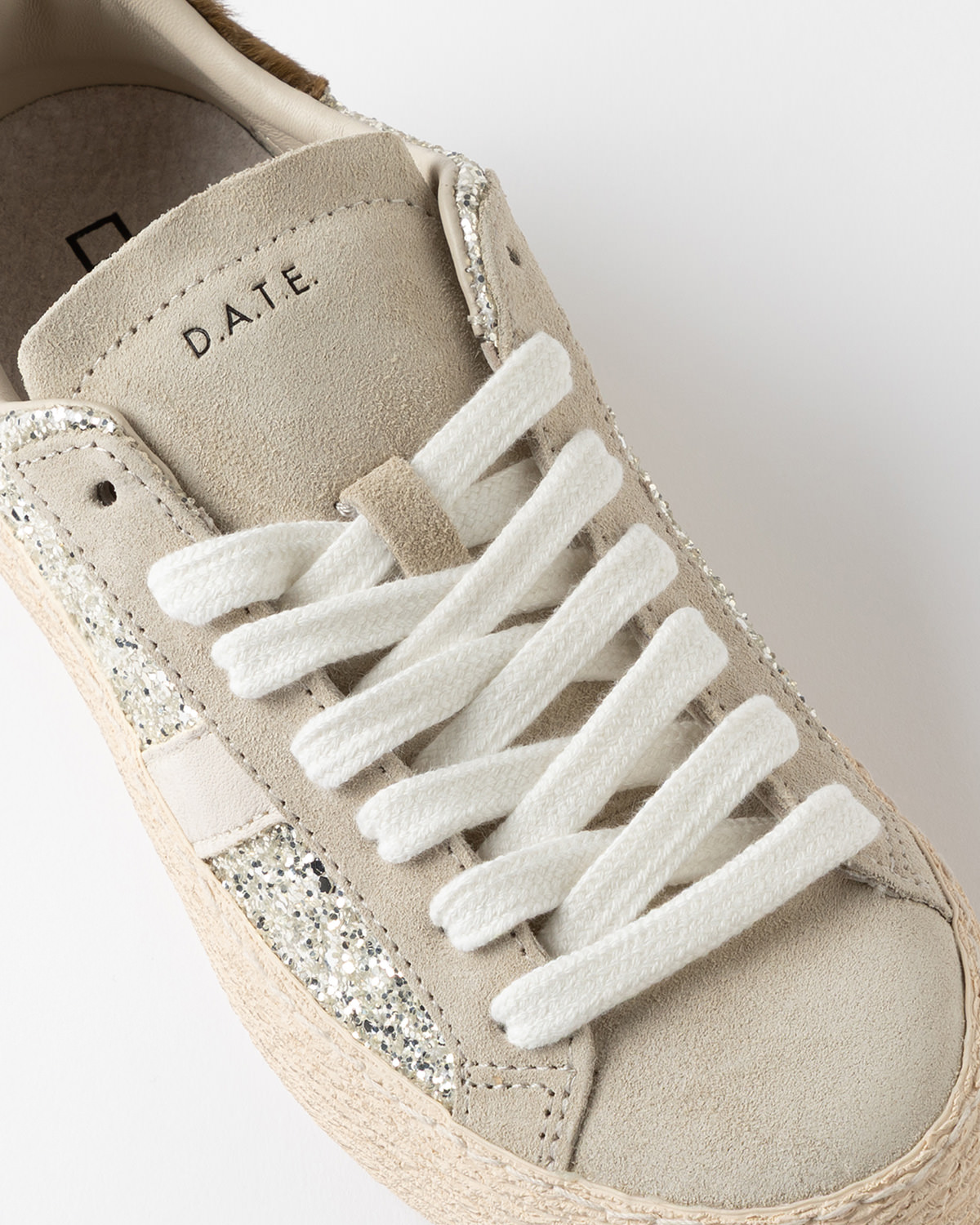 D.A.T.E.: HILL LOW GLITTER PLATINUM