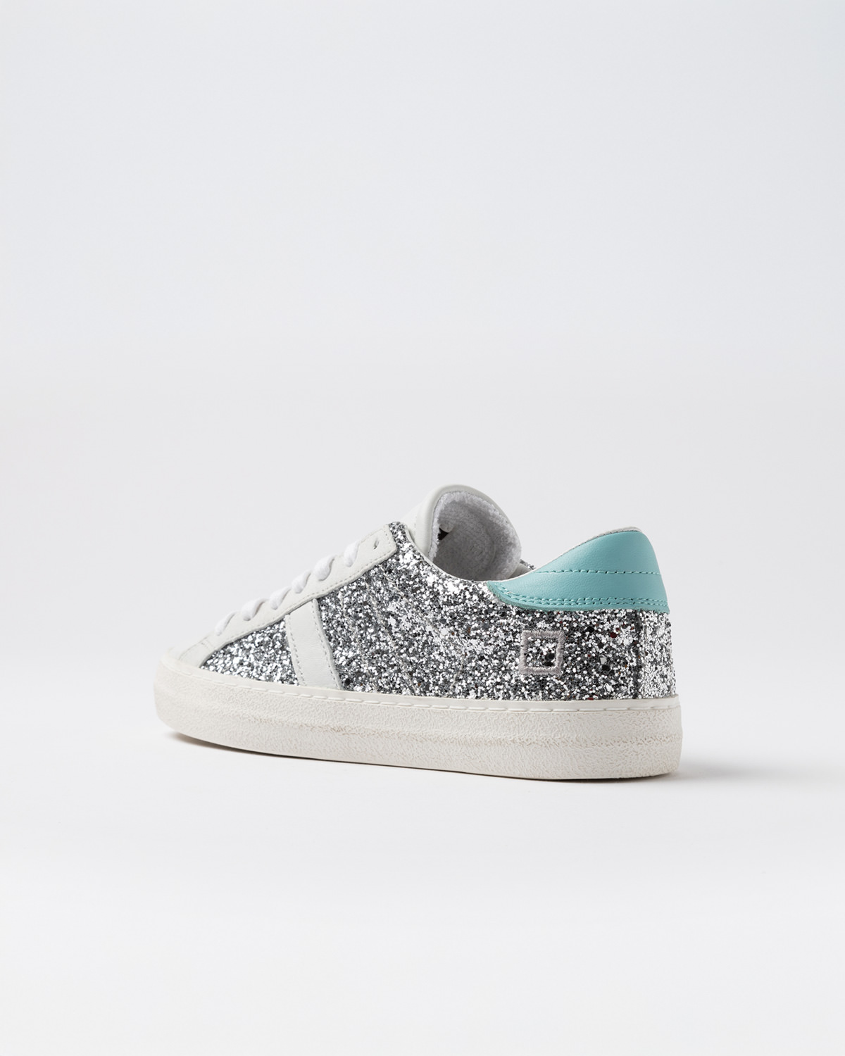 D.A.T.E.: HILL LOW GLITTER SILVER