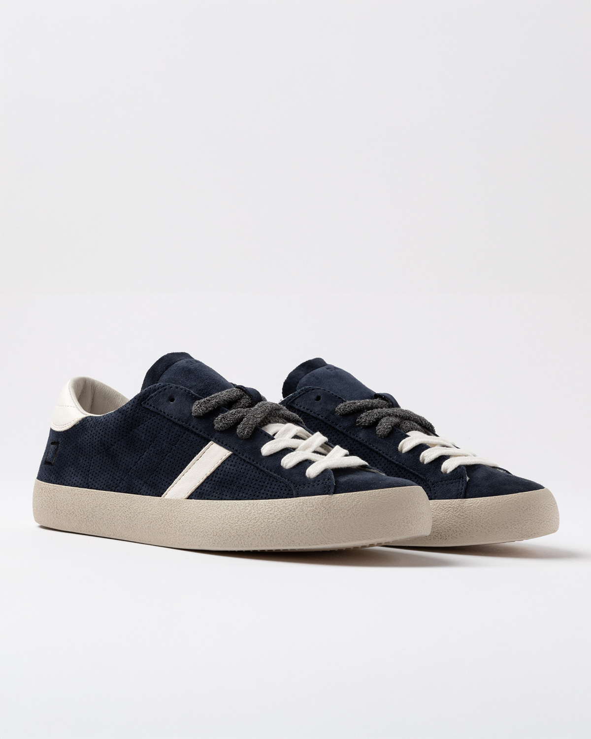 D.A.T.E.: HILL LOW PERFORATED COLORED BLUE