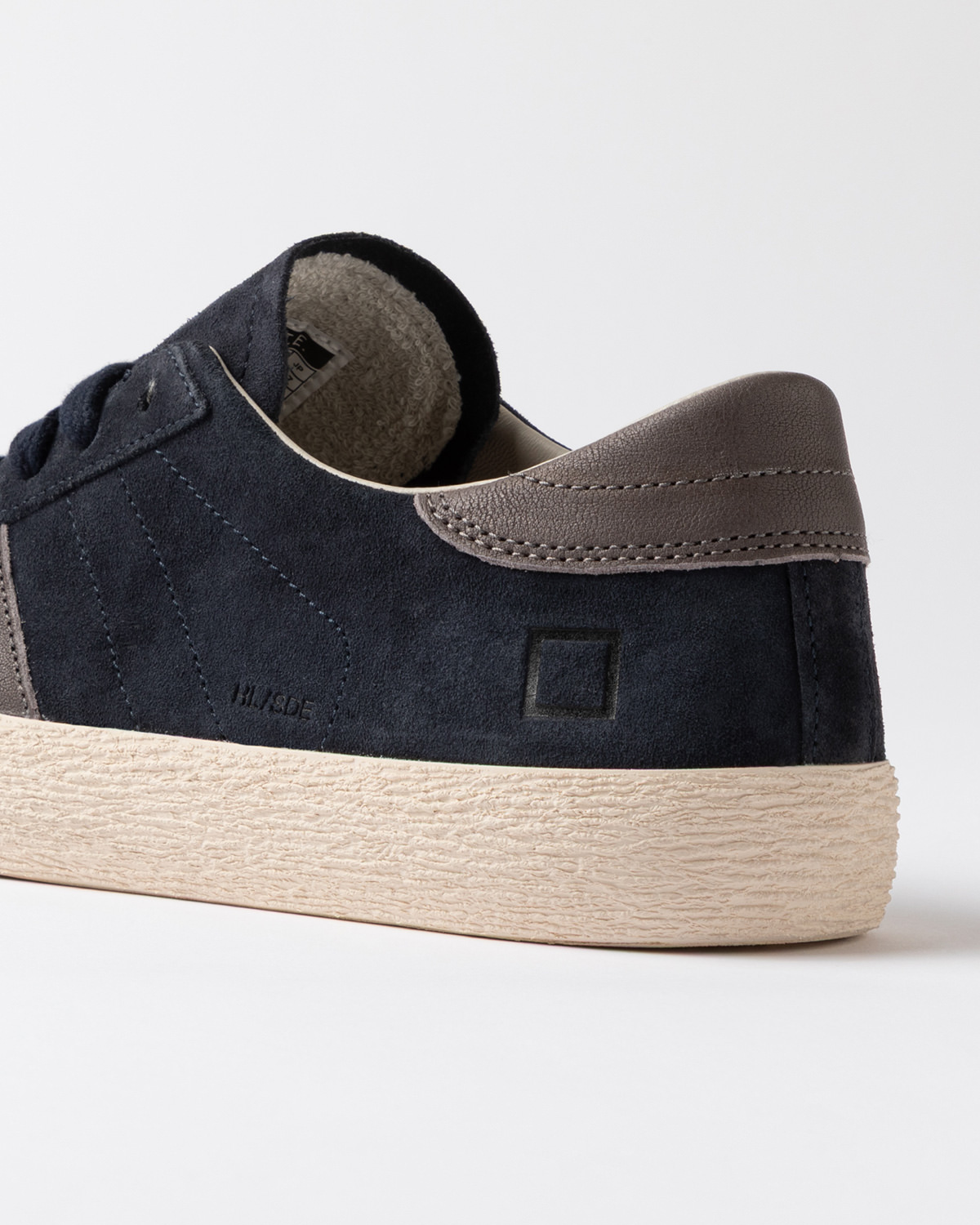 D.A.T.E.: HILL LOW SUEDE BLUE