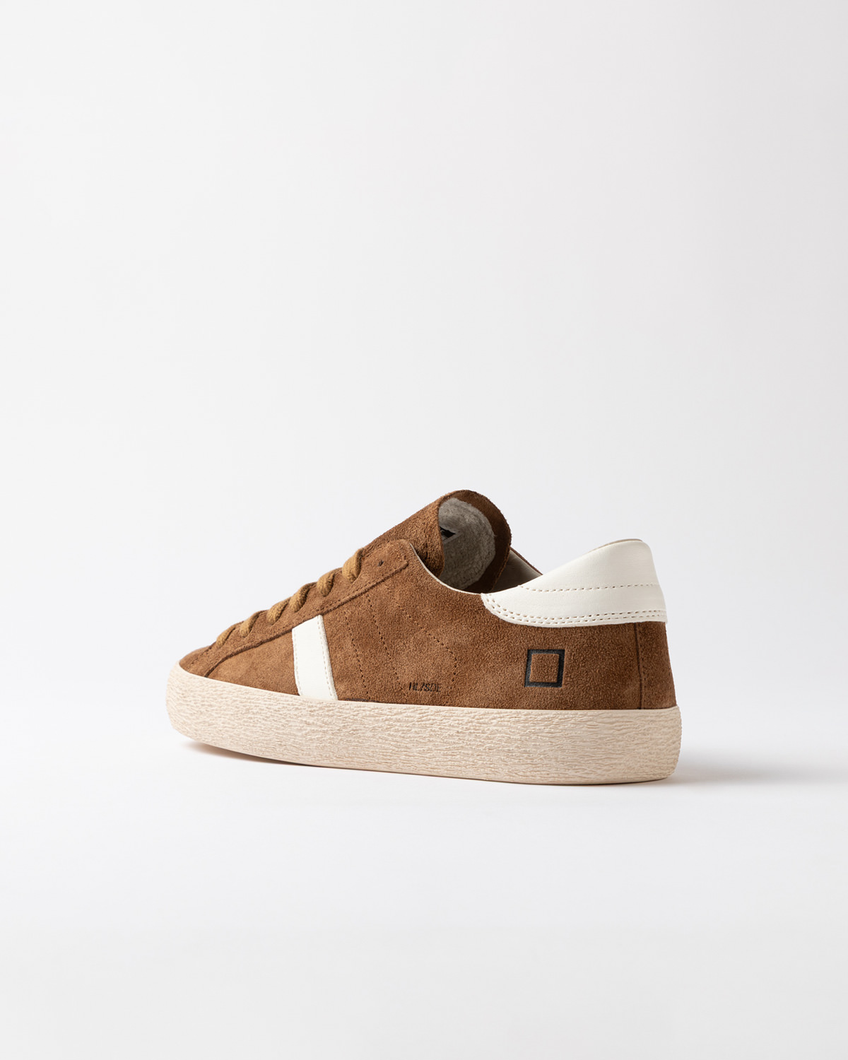 D.A.T.E.: HILL LOW SUEDE CUOIO