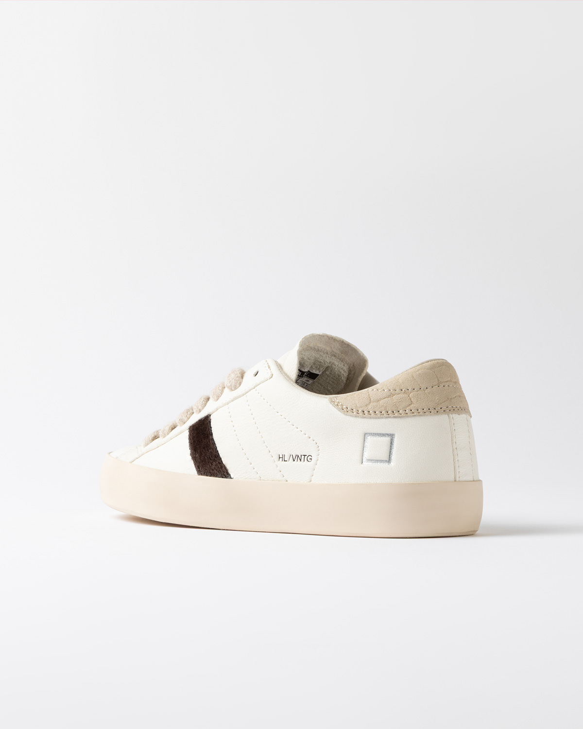 D.A.T.E.: HILL LOW VINTAGE MILK