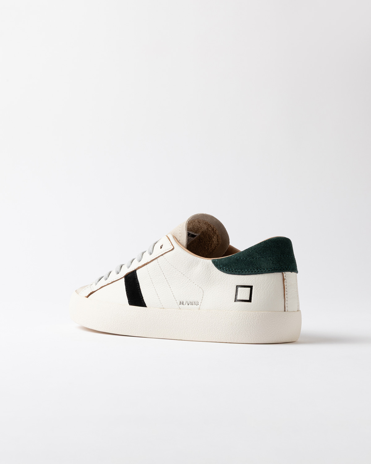 D.A.T.E.: HILL LOW VINTAGE WHITE-GREEN
