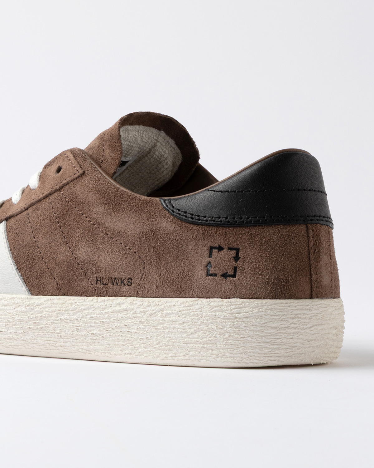 D.A.T.E.: HILL LOW WORKSHOP TAUPE