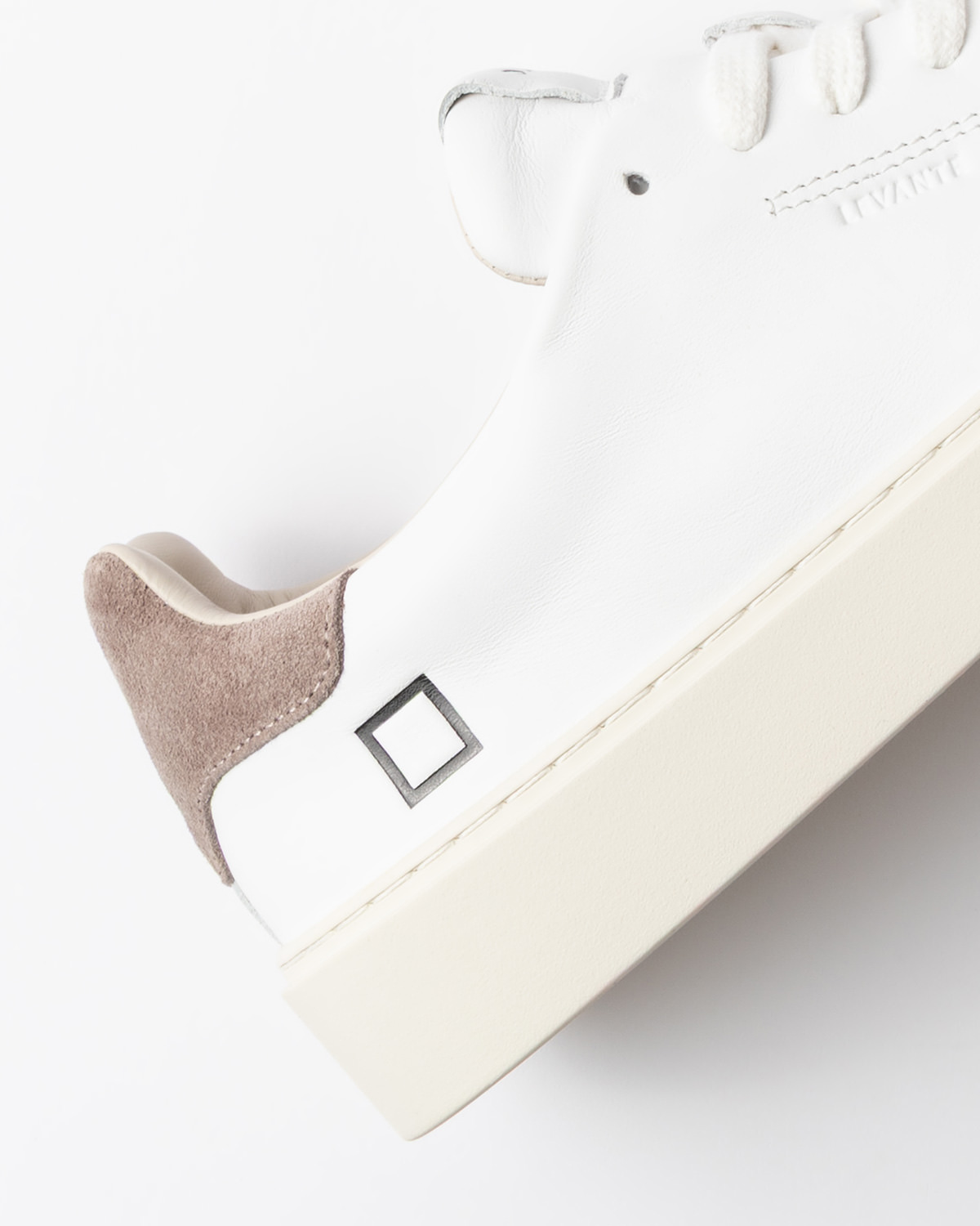 D.A.T.E.: LEVANTE CALF WHITE-TAUPE