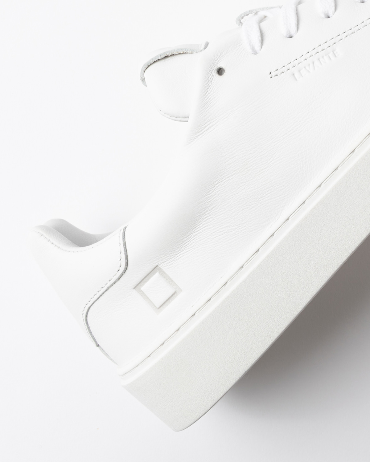 D.A.T.E.: LEVANTE MONO WHITE