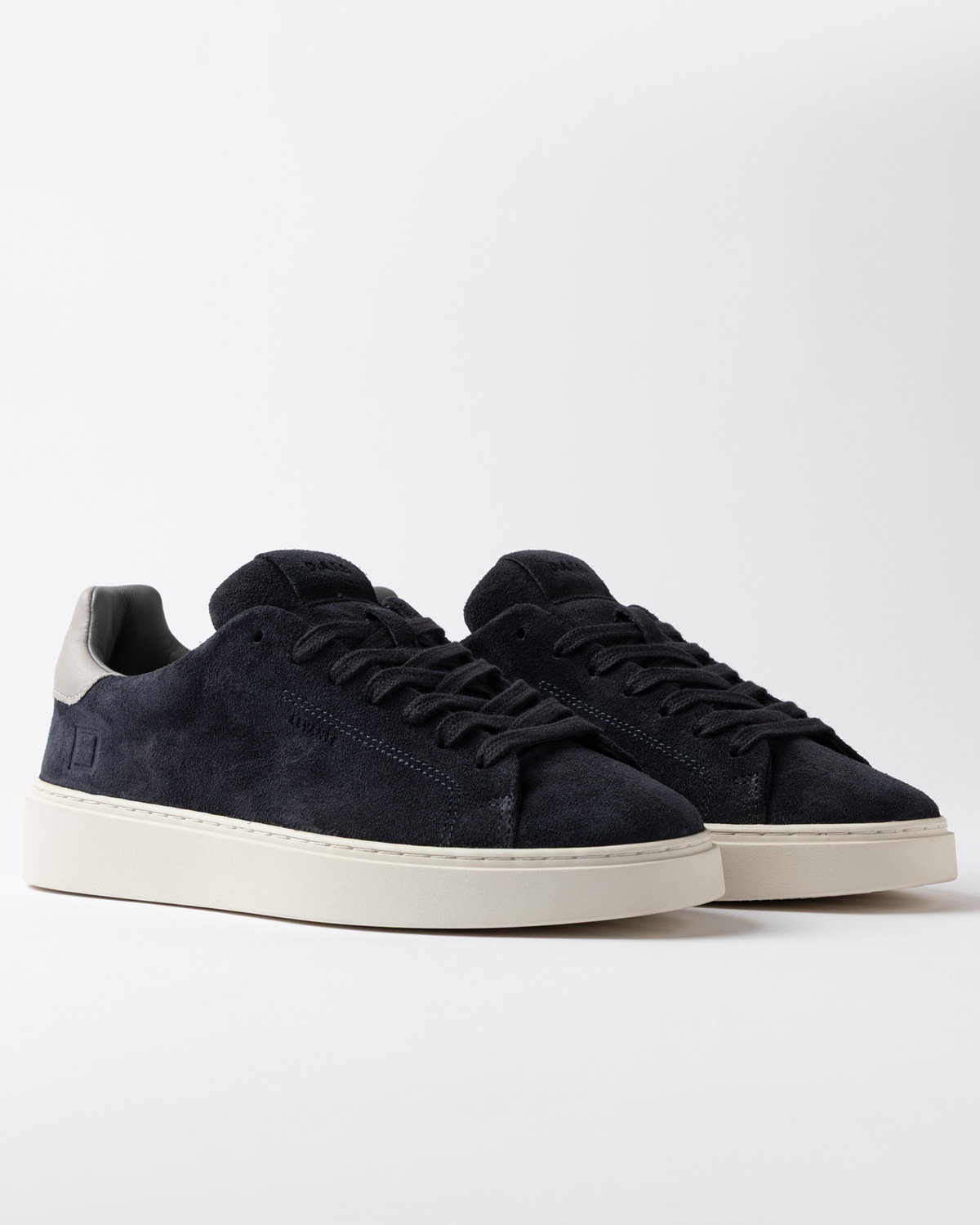 D.A.T.E.: LEVANTE SUEDE BLUE