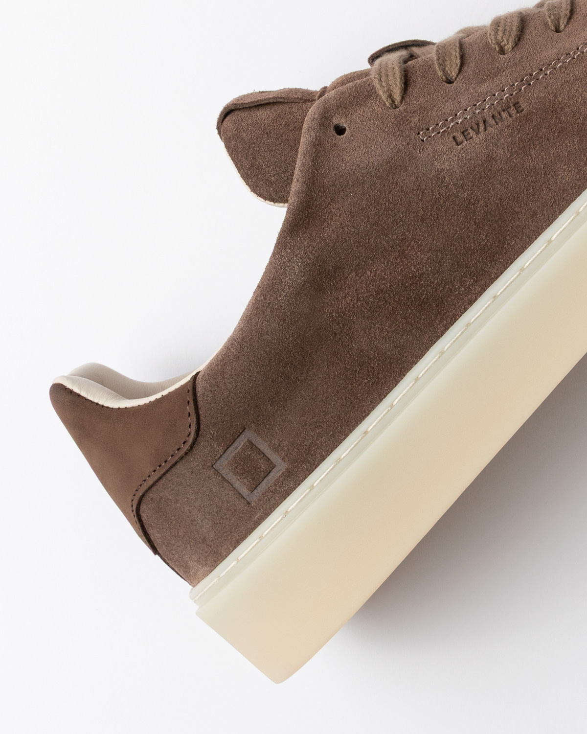 D.A.T.E.: LEVANTE SUEDE BROWN
