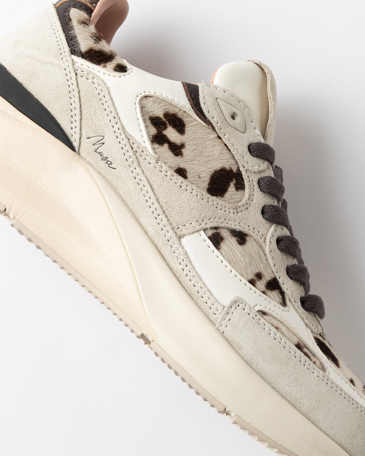 D.A.T.E.: MUSA ANIMALIER COW
