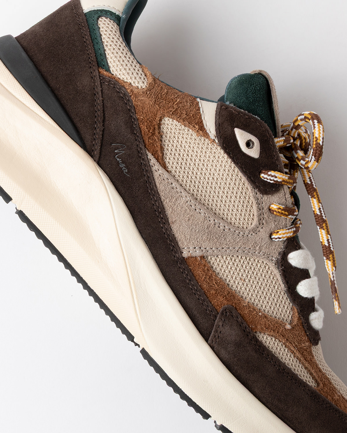 D.A.T.E.: MUSA COLORED TAUPE