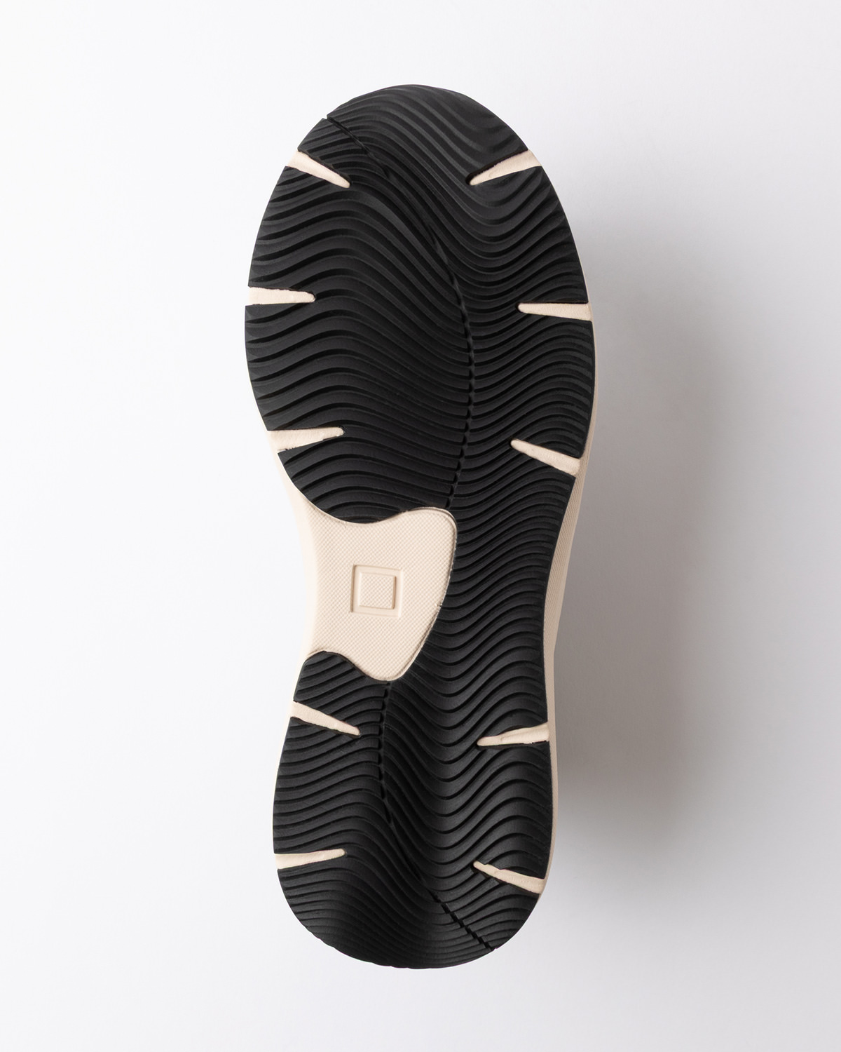 D.A.T.E.: MUSA LAMINATED BLACK