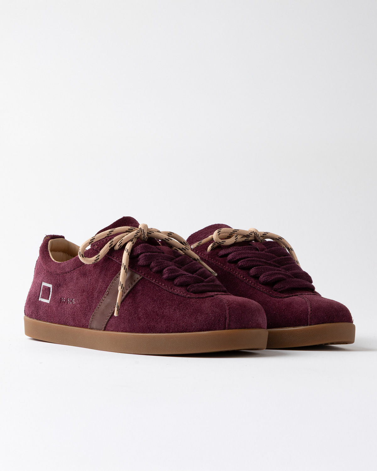 D.A.T.E.: PRIMA SUEDE WINE