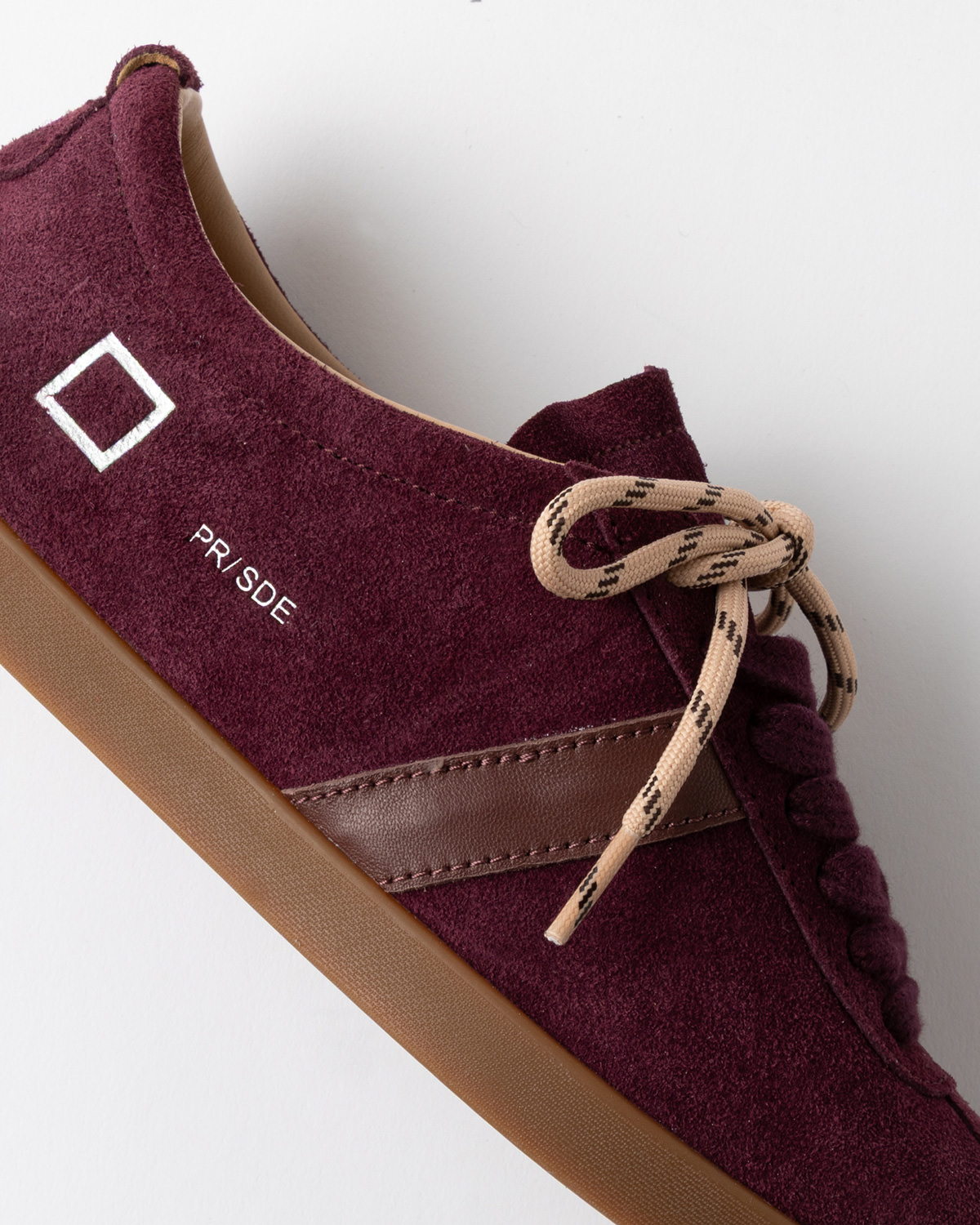 D.A.T.E.: PRIMA SUEDE WINE