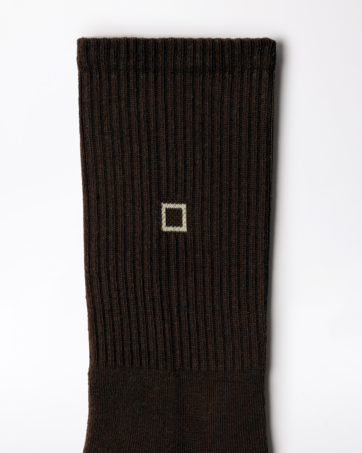 D.A.T.E.: SOCKS BASIC BROWN